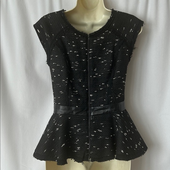 Milly Black/White Wool Tweed Fabric Sleeveless Peplum Blouse Top **Size 2** 🌺🌺 - Picture 2 of 7